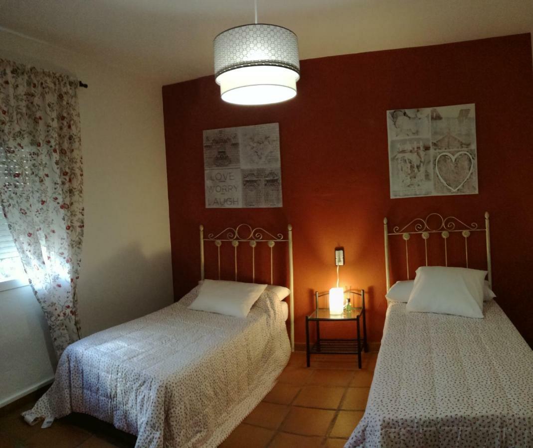 Villa Casa Rural La Amistad à Burguillos de Toledo Extérieur photo